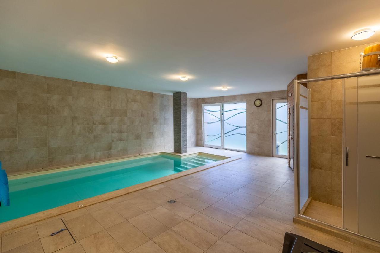 Casa Luxury Wellness Apartman By Bltn 시오포크 외부 사진